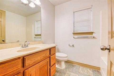 1705 Mead Ln, Moore, OK 73170 photo 24