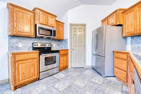1705 Mead Ln, Moore, OK 73170 photo 12