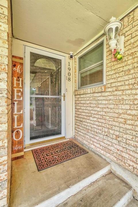 1908 N Divis Ave, Bethany, OK 73008 photo 2