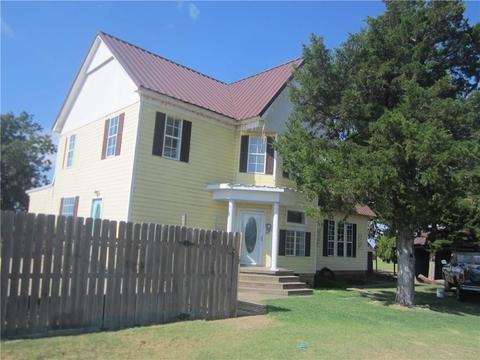 309 E 7th St, Olustee, OK 73560 photo 1