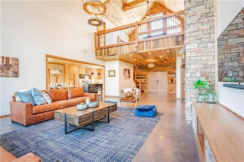 316 Eagle Mountain Trl, Broken Bow, OK 74728 photo 4
