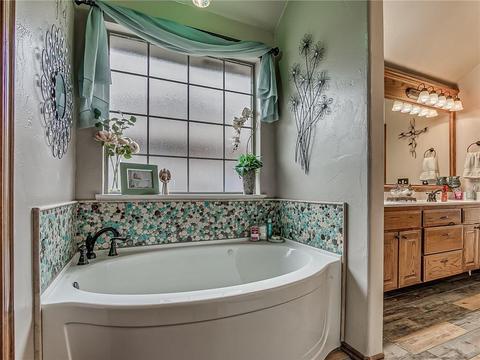 2209 Oak Dr, Moore, OK 73170 photo 20