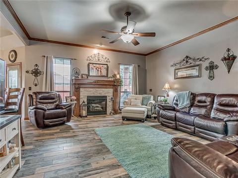 2209 Oak Dr, Moore, OK 73170 photo 5