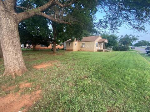 603 S Third St, Cheyenne, OK 73628 photo 4