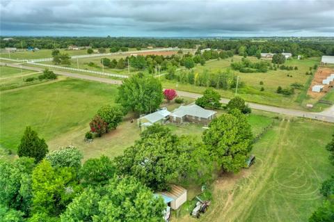 4001 E Seward Rd, Guthrie, OK 73044 photo 5