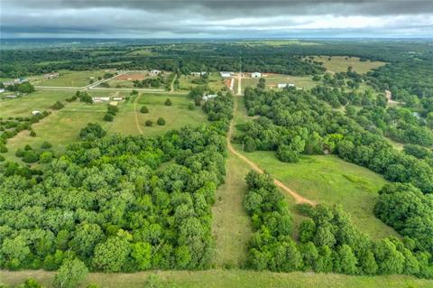 4001 E Seward Rd, Guthrie, OK 73044 photo 6