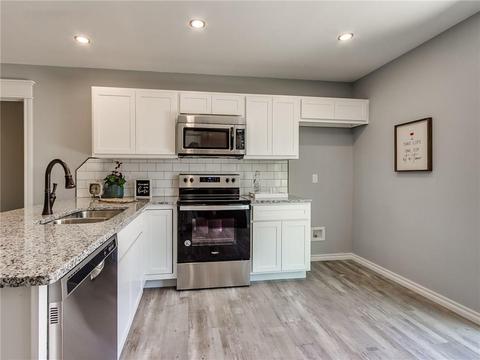 1812 E Harrison Ave, Guthrie, OK 73044 photo 1