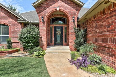 309 E Cedar Dr, Tuttle, OK 73089 photo 3