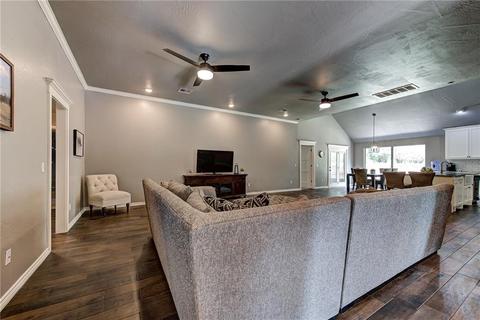 309 E Cedar Dr, Tuttle, OK 73089 photo 7