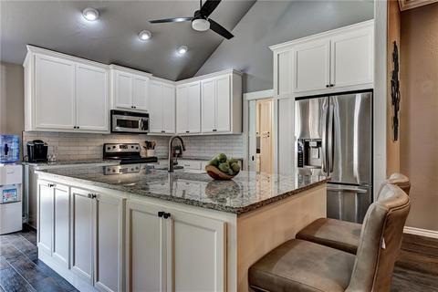 309 E Cedar Dr, Tuttle, OK 73089 photo 11