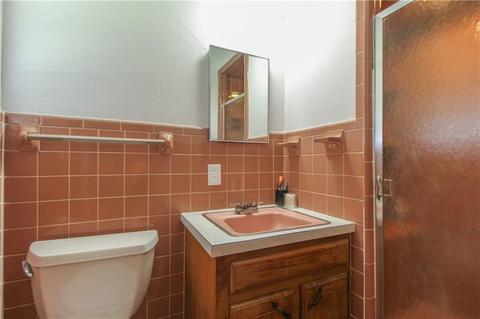 2307 E Robinson St, Norman, OK 73071 photo 17