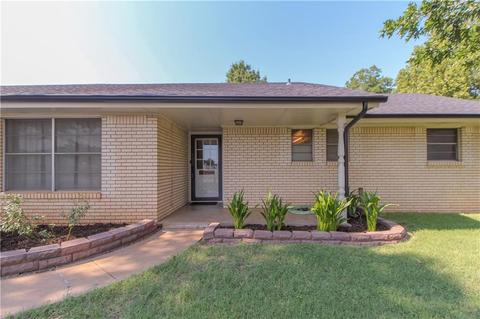 2307 E Robinson St, Norman, OK 73071 photo 3