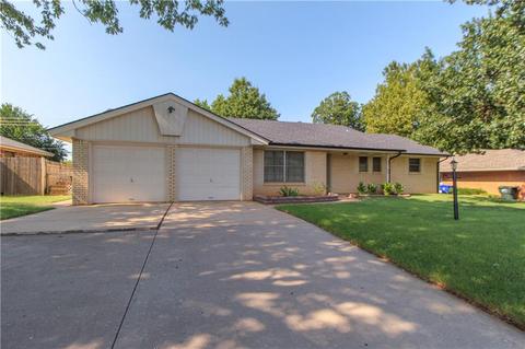 2307 E Robinson St, Norman, OK 73071 photo 35