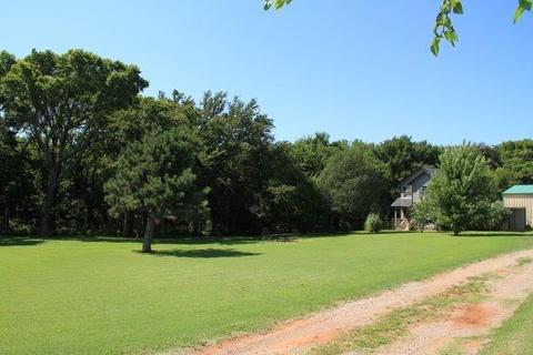 2004 E Sooner Rd, Tuttle, OK 73089 photo 4