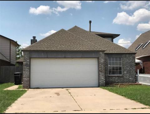2113 Lakecrest Dr, Moore, OK 73170 photo 1