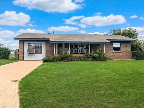 315 N Bryan, Burns Flat, OK 73624 photo 1