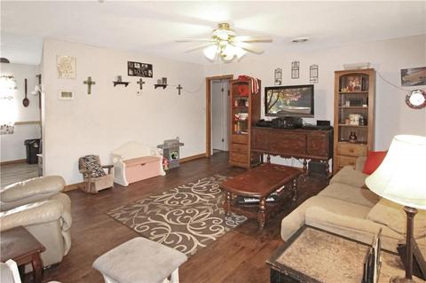 315 N Bryan, Burns Flat, OK 73624 photo 5