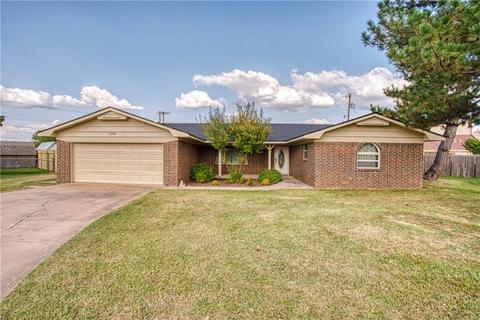 2508 N Robin St, Altus, OK 73521 photo 1