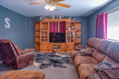 812 Hillcrest Dr, Watonga, OK 73772 photo 3