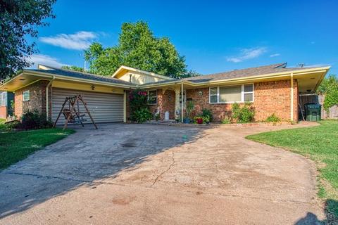 812 Hillcrest Dr, Watonga, OK 73772 photo 2