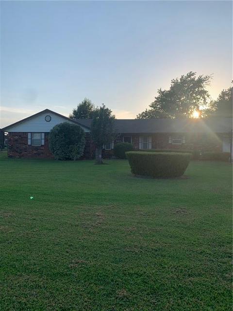 923 E Crystal Rd, Tuttle, OK 73089 photo 1