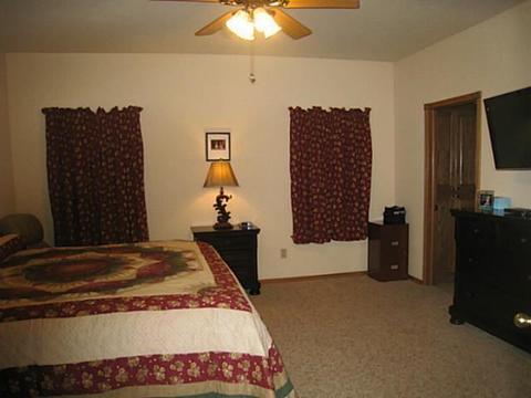 985 Garden Rd, Tuttle, OK 73089 photo 11