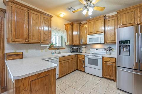 985 Garden Rd, Tuttle, OK 73089 photo 7