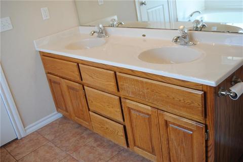 1800 Cougar Cir, Altus, OK 73521 photo 9