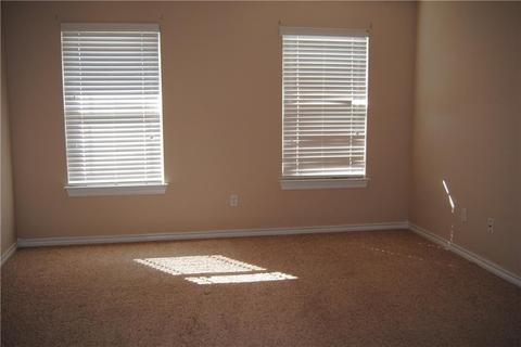 1800 Cougar Cir, Altus, OK 73521 photo 8