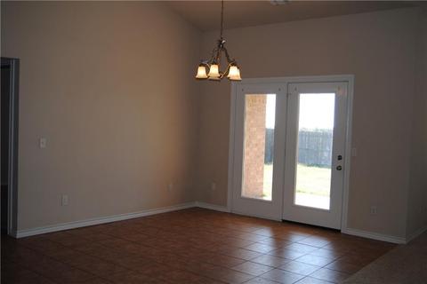 1800 Cougar Cir, Altus, OK 73521 photo 6
