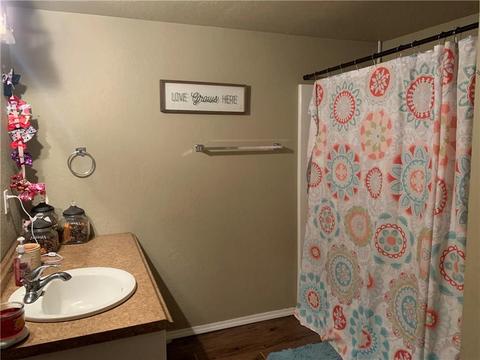 425 E 5th St, Hydro, OK 73048 photo 6