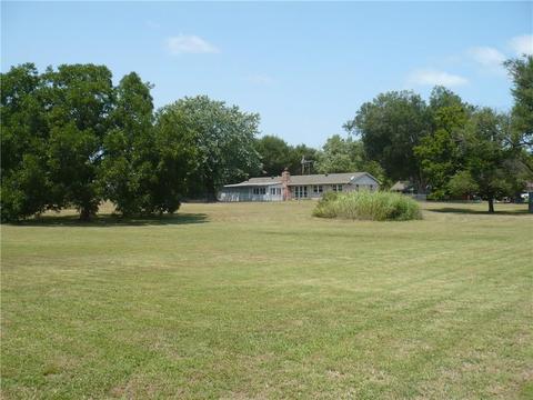 1006 E Park St, Tecumseh, OK 74873 photo 28