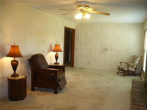 1006 E Park St, Tecumseh, OK 74873 photo 10