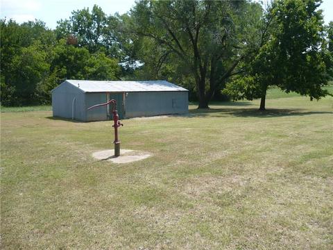 1006 E Park St, Tecumseh, OK 74873 photo 22