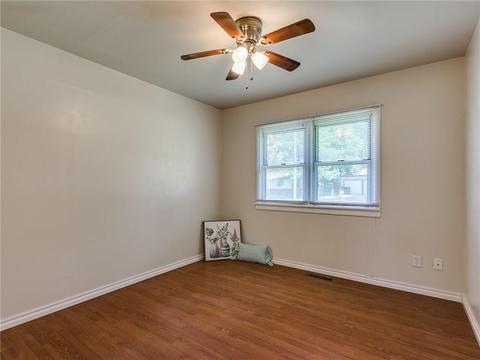 423 S 4th St, Mcloud, OK 74851 photo 18