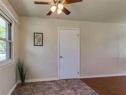 423 S 4th St, Mcloud, OK 74851 photo 17