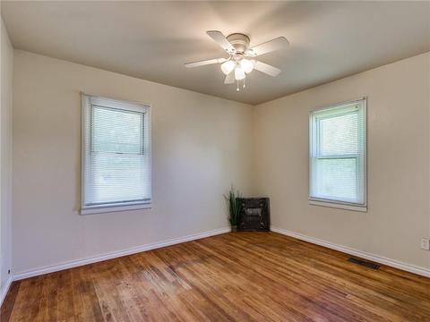 423 S 4th St, Mcloud, OK 74851 photo 25
