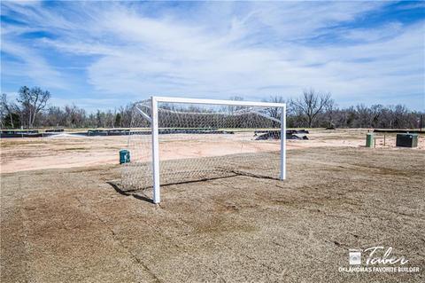 801 Patrick Way, Yukon, OK 73099 photo 9