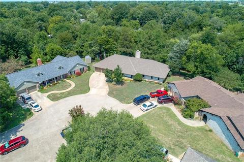 4 Mockingbird Ct, Norman, OK 73071 photo 2
