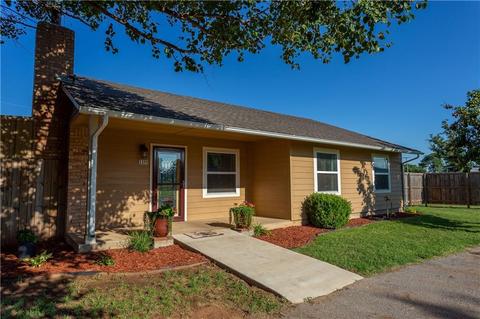 118 N 11th St, Thomas, OK 73669 photo 2