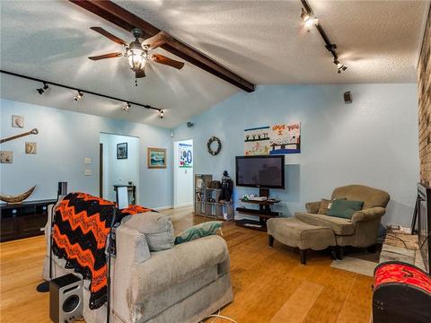 513 Crestview, Edmond, OK 73012 photo 12