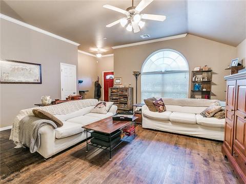 1105 Eagle Cliff Dr, Norman, OK 73072 photo 4