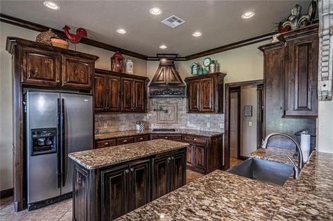 1509 N Euzella Ter, Mustang, OK 73064 photo 11