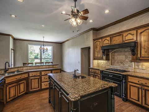 111 W Waterfront Dr, Tuttle, OK 73089 photo 10