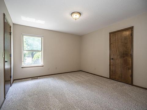 111 W Waterfront Dr, Tuttle, OK 73089 photo 23