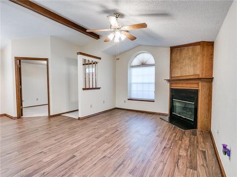 2116 Westmore Dr, Moore, OK 73170 photo 6