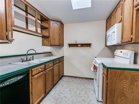 2116 Westmore Dr, Moore, OK 73170 photo 14