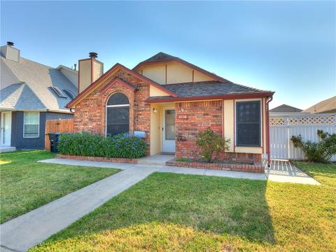 2116 Westmore Dr, Moore, OK 73170 photo 1