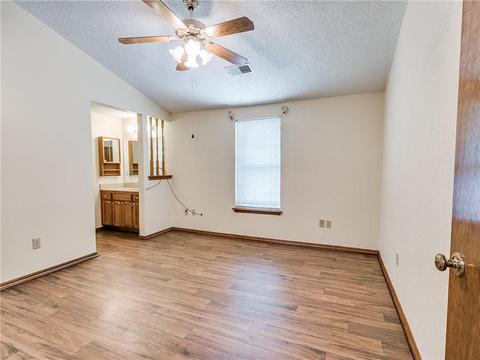 2116 Westmore Dr, Moore, OK 73170 photo 22