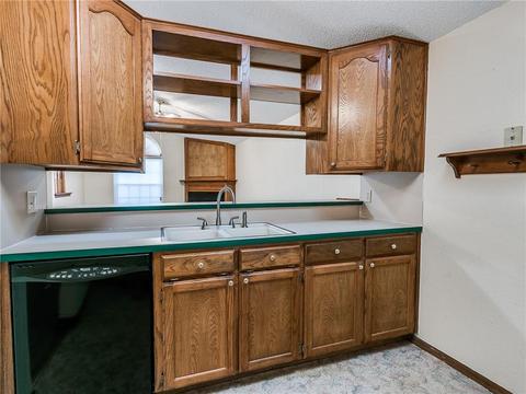 2116 Westmore Dr, Moore, OK 73170 photo 15